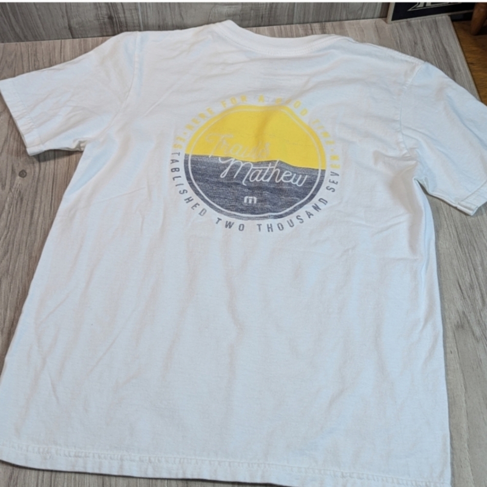Travis Mathew "Here For A Good Time" Boys Graphic T-shirt Size Medium Summer